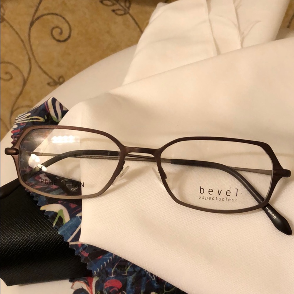 Bevel Designer Eyewear